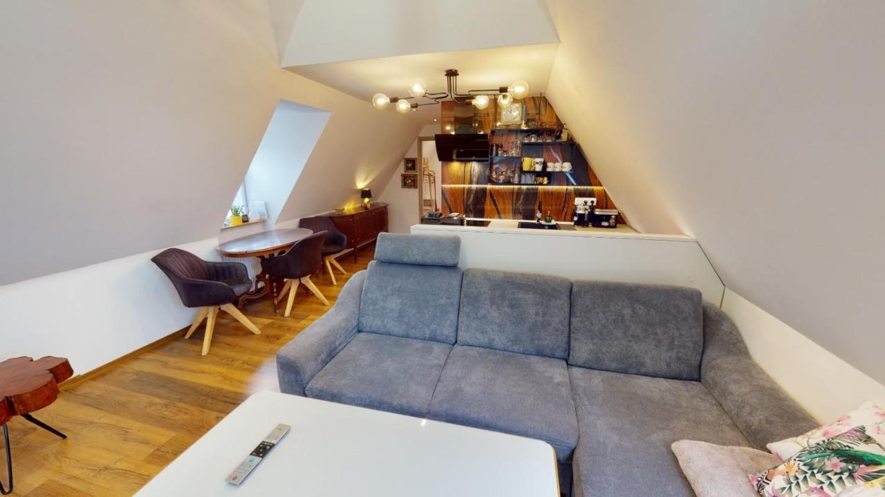 Apartman Ateliér Vary v nově zrekonstruovaném domě Karlovy Vary Exterior foto